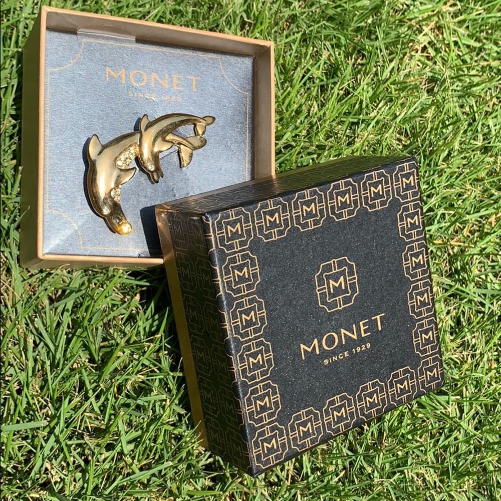 Vintage Gold Two Leaping Dolphins Ball Brooch.